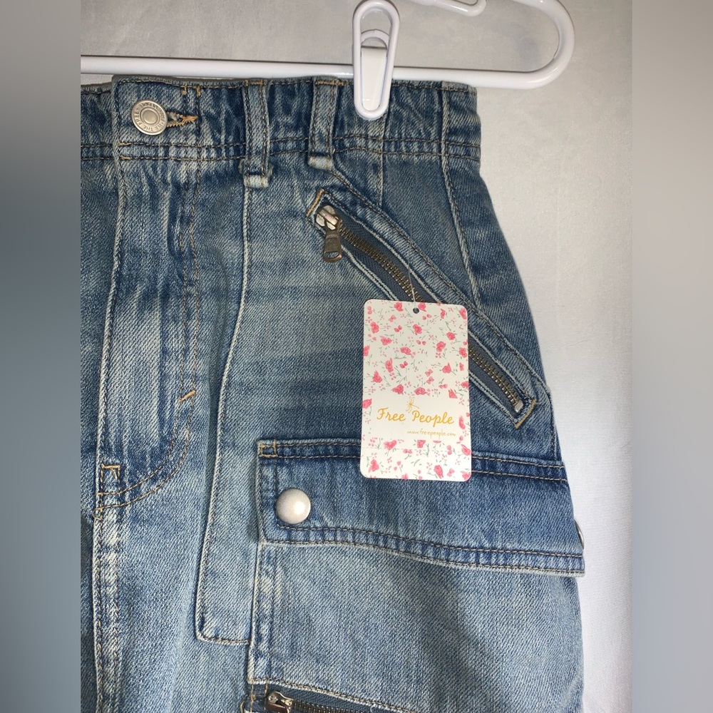 NWT Free People - We The Free Avenue Mini Denim Skirt Size 26 - Picture 3 of 15